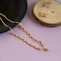 Set of gold plated unique diamond necklace and earring