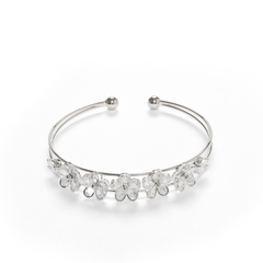 Adjustable silver plated flower design Bracelet