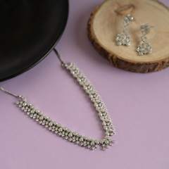 Set of silver plated unique diamond necklace and earring