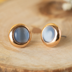 Round blue sea stone stud earring