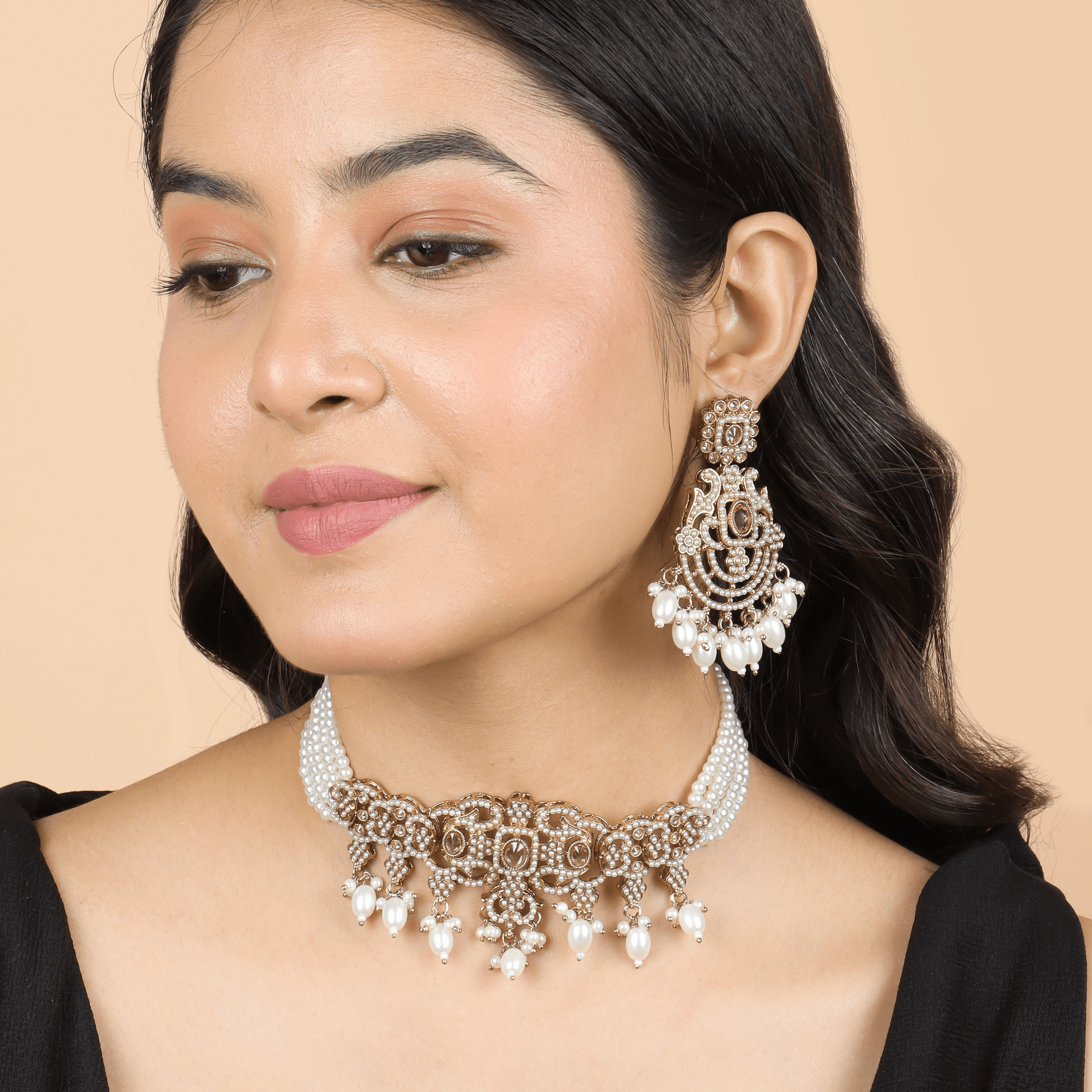 Heera Moti Choker Set with Earrings - Rukhmani