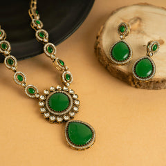 Gold Plated Fancy Green Kundan Beautiful Jaipuri Necklace Set With Earrings