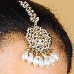 Pearl with Round Kundan Jaipuri Mangtika