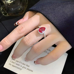 925 Sterling Silver Teardrop Elegance Pear Ring