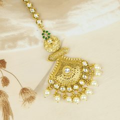 Gold Plated Classic Kundan With Pearls Mangtika