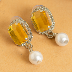 Silver Plated Yellow Diamond Necklace Set With Earrings